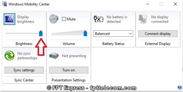Cách rời chừng sáng sủa screen PC vày Windows Mobility Center các bạn chỉ việc kéo thanh trượt sang trọng trái