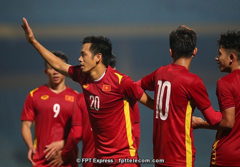 AFF Cup 2022 kéo dài đến ngày 16/01/2023, kết thúc mùa giải này, đội tuyển Việt Nam sẽ chính thức nói lời chia tay với HLV Park -Hang - seo, kết thúc 5 năm hợp đồng