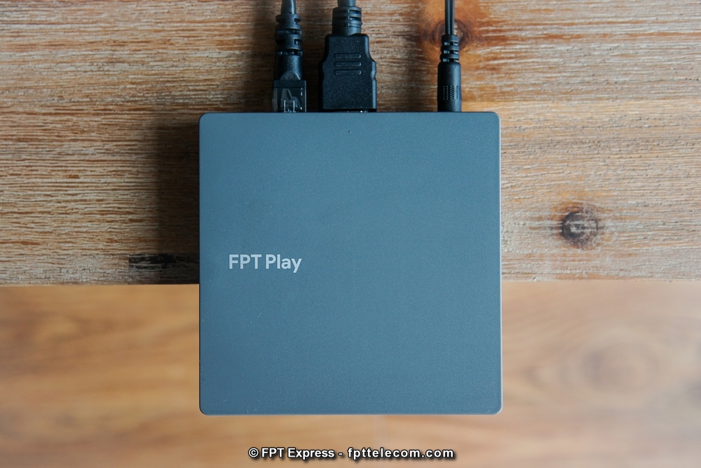 Đầu thu truyền hình FPT Play Box 650 sở hữu thiết kế nhỏ gọn, đơn giản, hợp với nhiều không gian